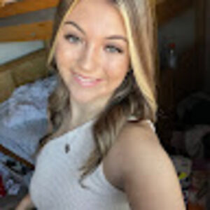 Meet your Posher, Ava